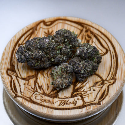 Black Widow CBG Blüten | Leicht Indica-dominiert – Captain Weedy